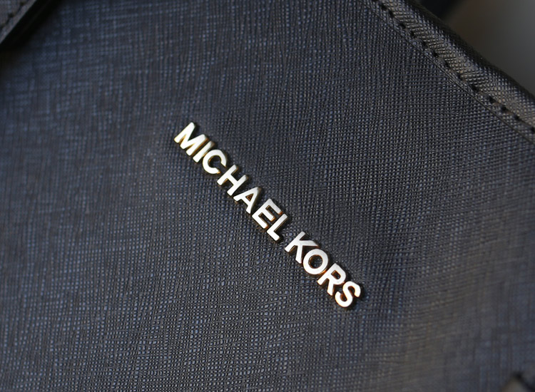 2014新款 michael kors MK原版十字纹牛皮女士单肩包购物袋黑色