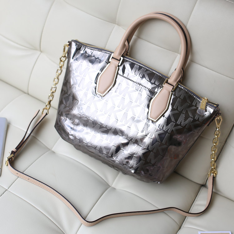 一件代发 MK包包原版皮 时尚烫金字母水饺包银灰色 真皮女包手提包